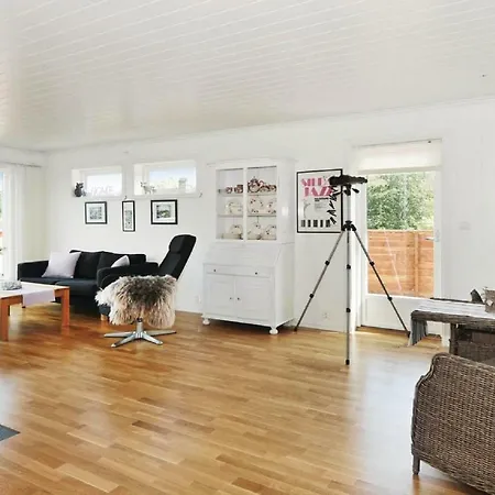 Beautiful In With 3 Bedrooms And Wifi * Sveio